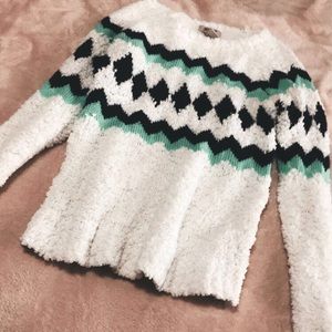 🌹 3/$10 Cute chunky sweater